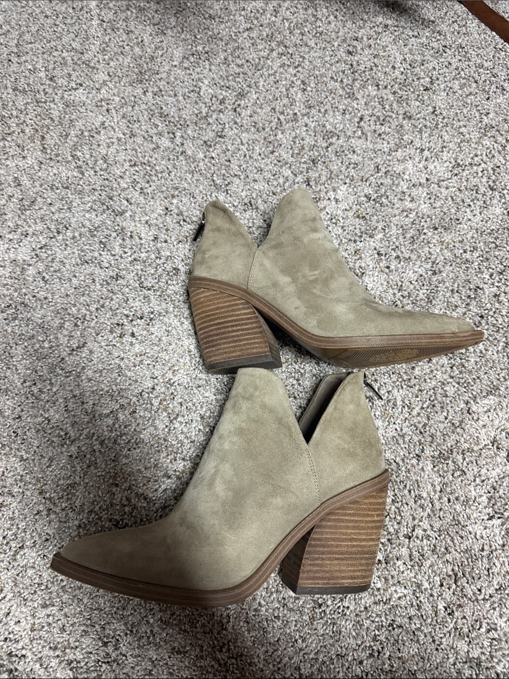 Vince Camuto Gigietta Women’s Taupe Suede Block Heel Ankle Booties